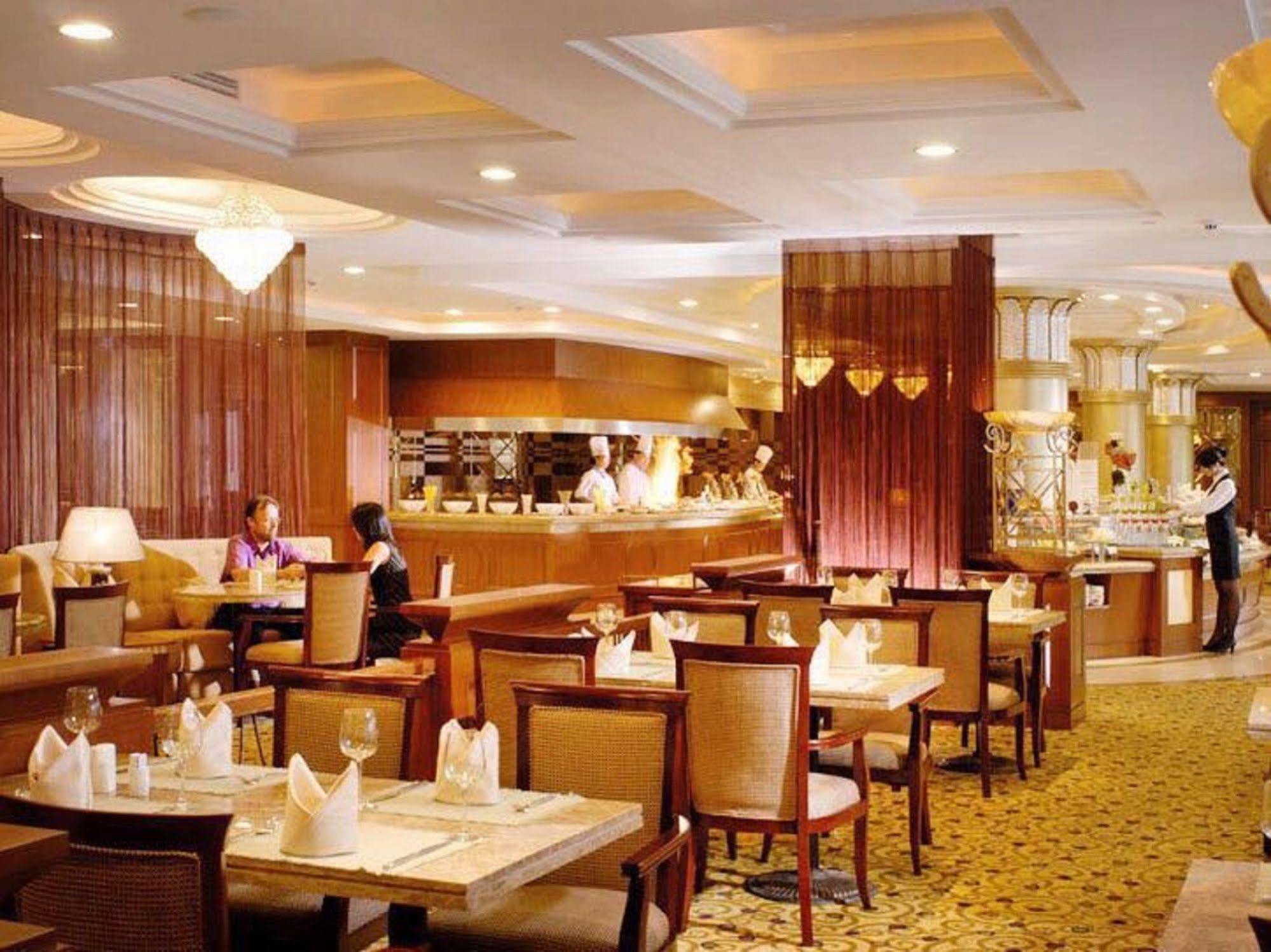 Inn Fine Hotel Далиен Екстериор снимка