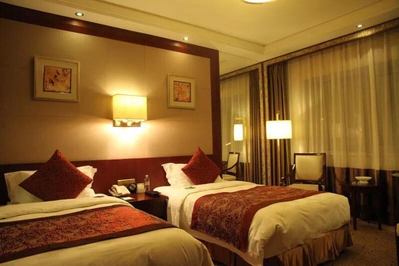 Inn Fine Hotel Далиен Екстериор снимка
